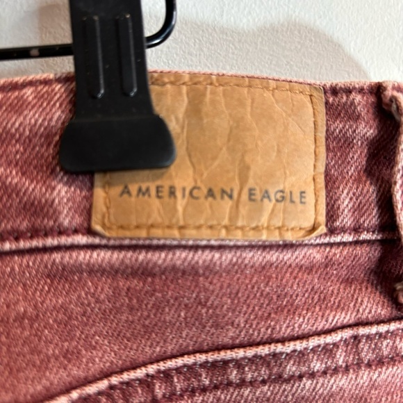 AMERICAN EAGLE Sz 14 Brick Red Distressed High Rise Mom Jeans - Picture 3 of 8